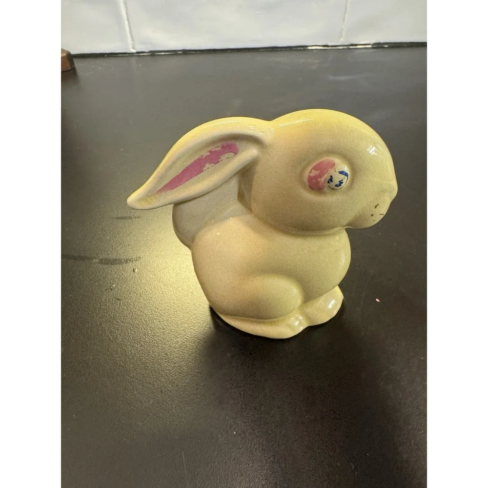 Bunny Rabbit Cotton Ball Dispenser‎ Yellow Glazed Ceramic Vintage 1940s Kitschy